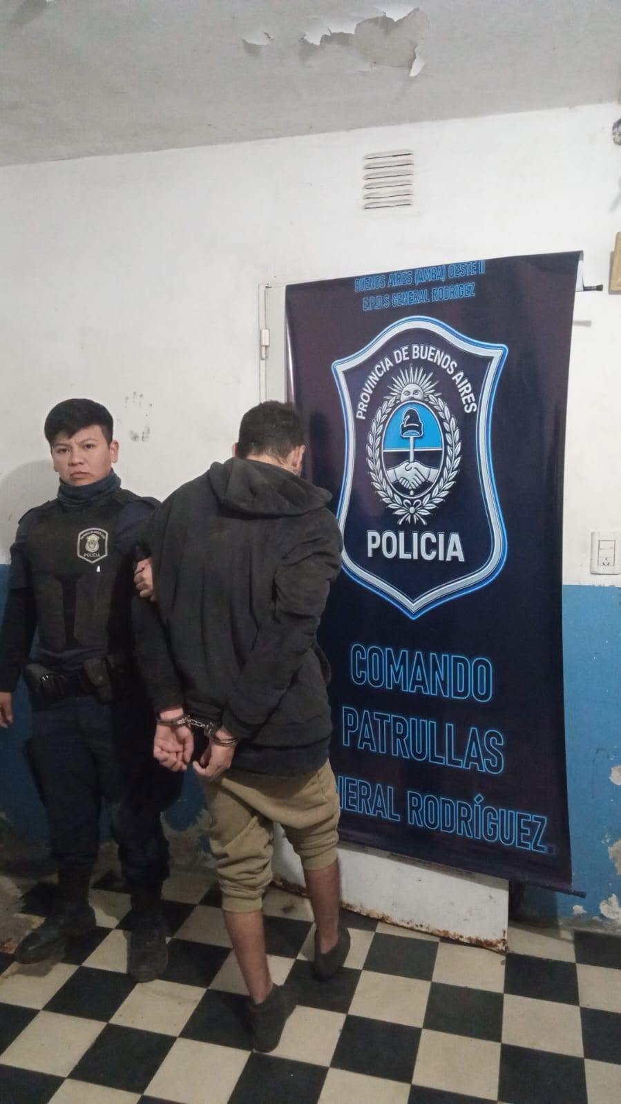 VIOLENCIA DE GÉNERO: PAREJA AMENAZÓ DE MUERTE CON UN REVÓLVER