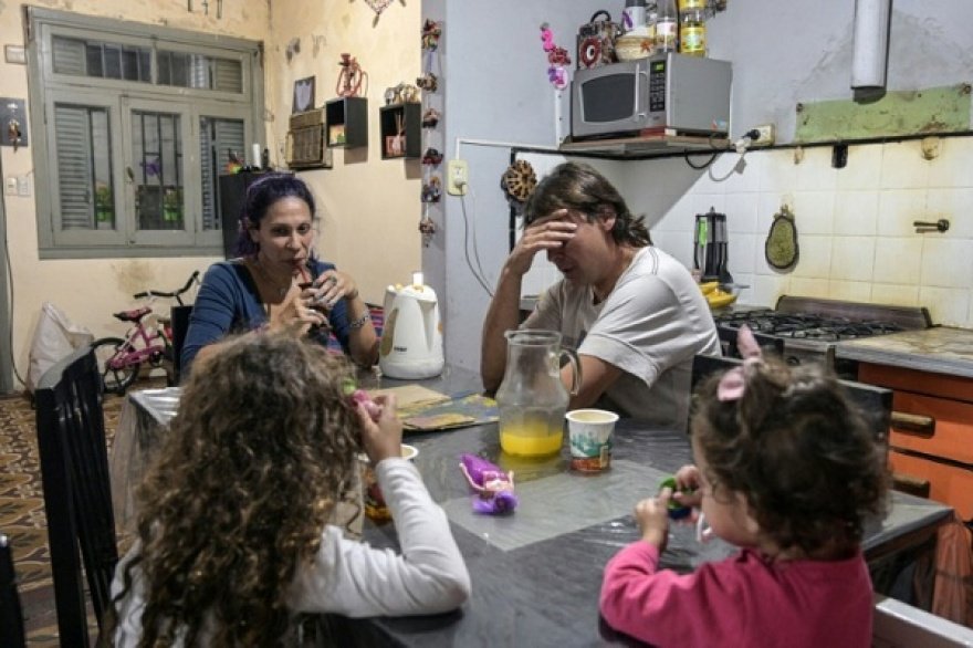 SE PROFUNDIZA LA CRISIS SOCIAL: SE ESTIMAN 1.7 MILLONES MÁS DE POBRES EN EL PAÍS