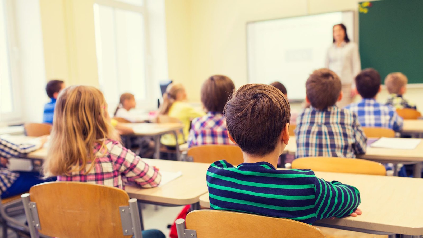 CÓMO AFECTA EL USO DE LA INTELIGENCIA ARTIFICIAL EN LAS CALIFICACIONES ESCOLARES